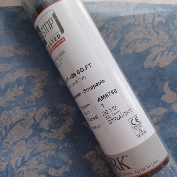 Wallpaper Navy Blue Classic Distressed Damask - Picture 5 of 6